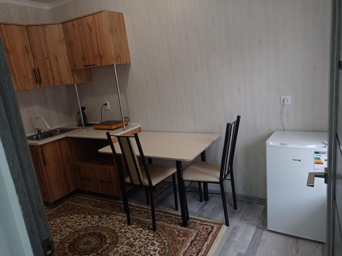 לינה וארוחת בוקר Naryn Pamko מראה חיצוני תמונה
